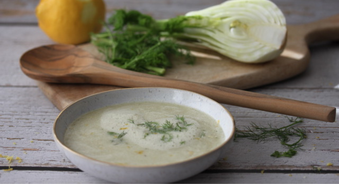 Soupe aux jeunes pousses de sapin et fenouil
